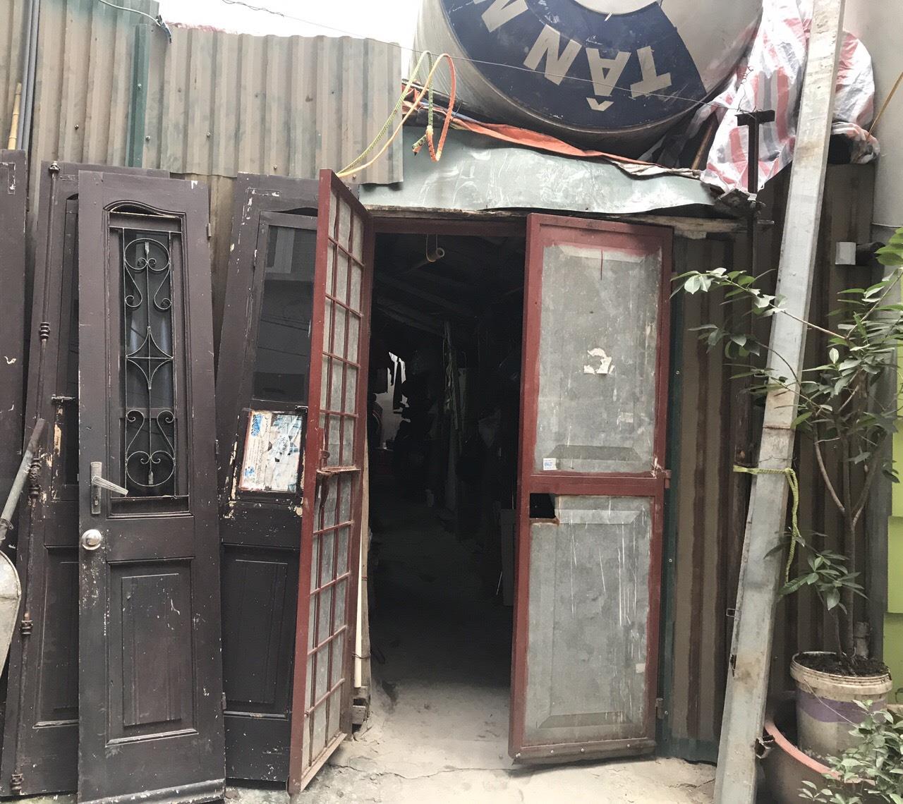 Báo động nguy cơ cháy nổ ở các nhà trọ giá rẻ tại Hà Nội 